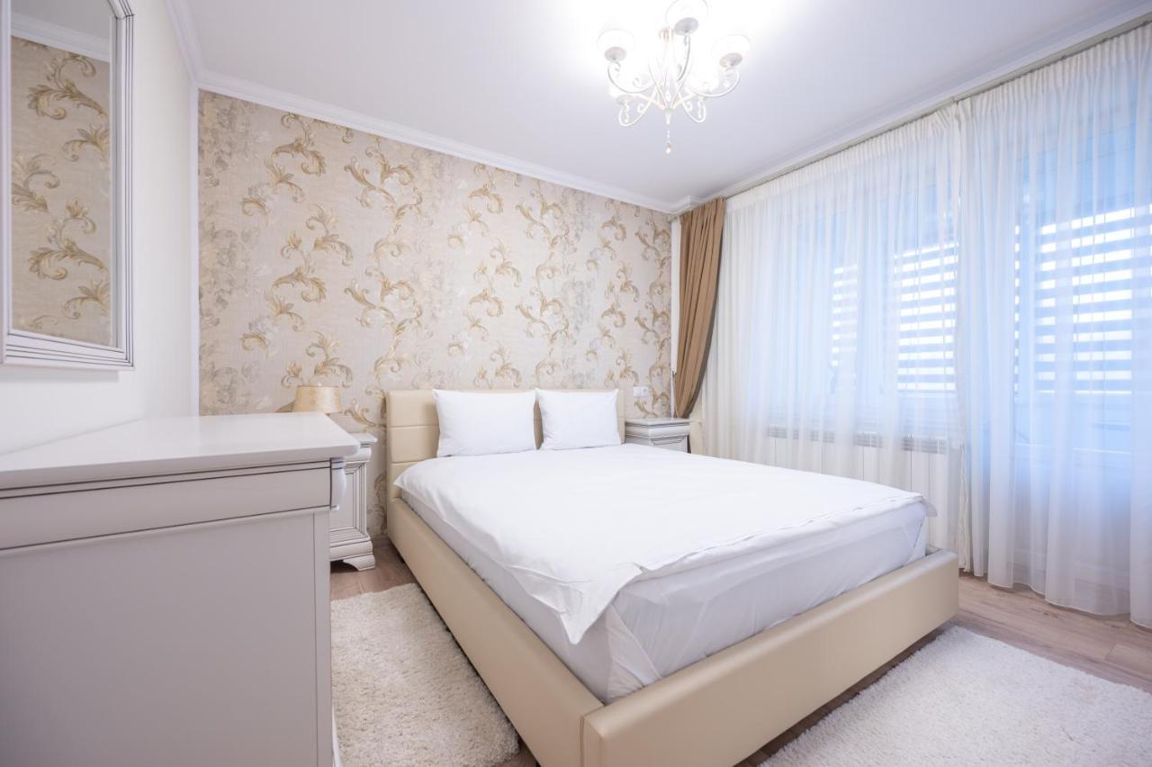 Dragos Flat Apartamento Oradea Exterior foto