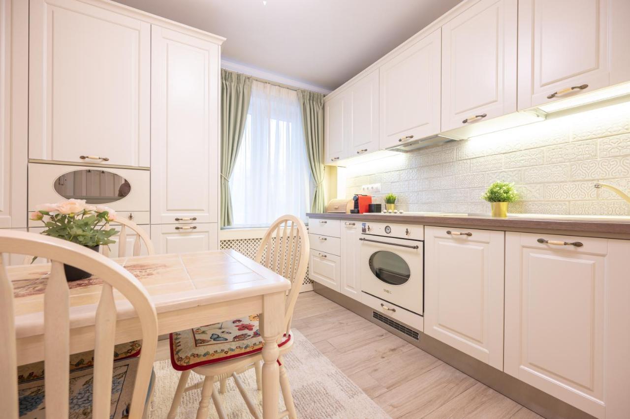 Dragos Flat Apartamento Oradea Exterior foto