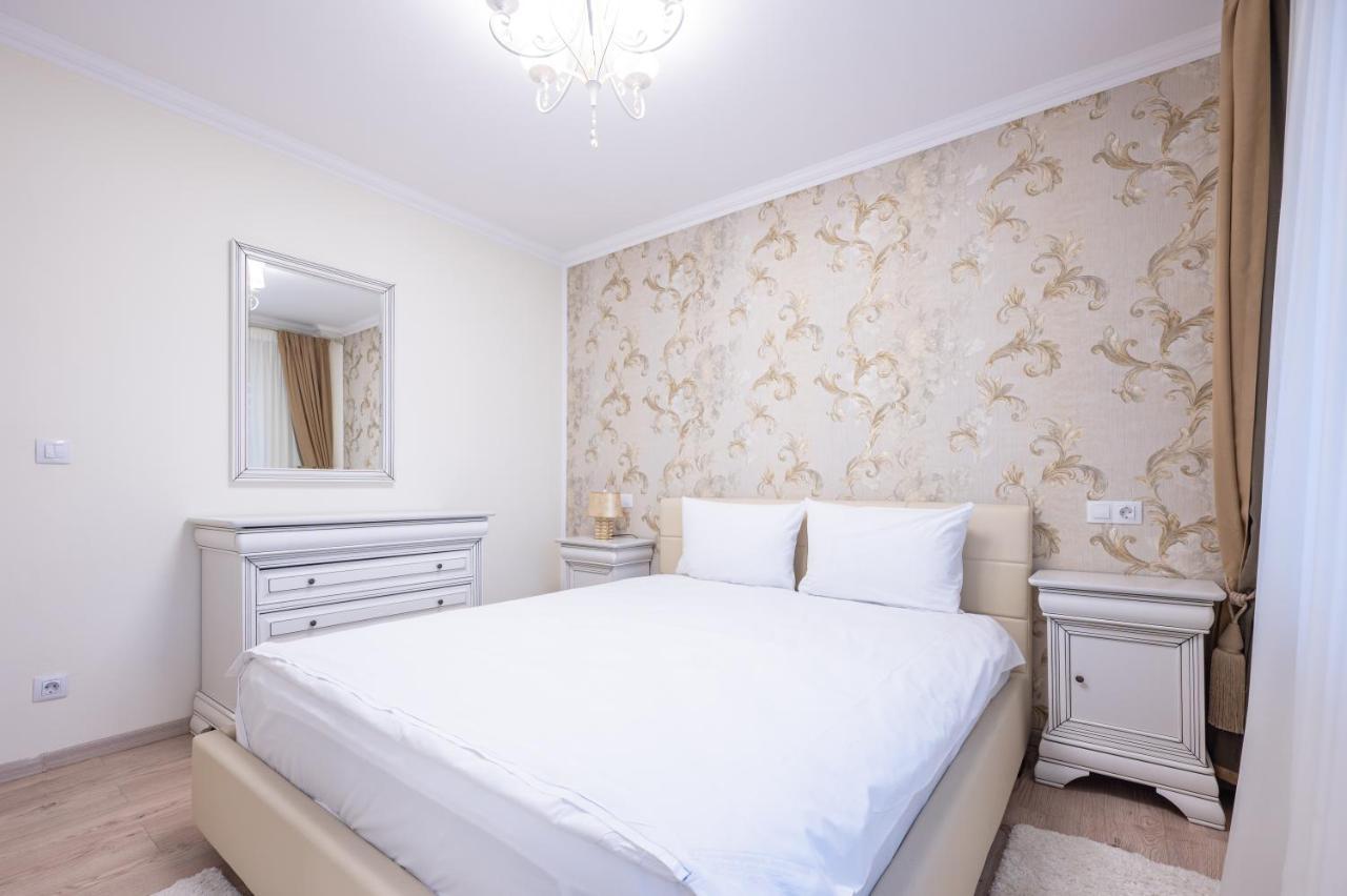 Dragos Flat Apartamento Oradea Exterior foto